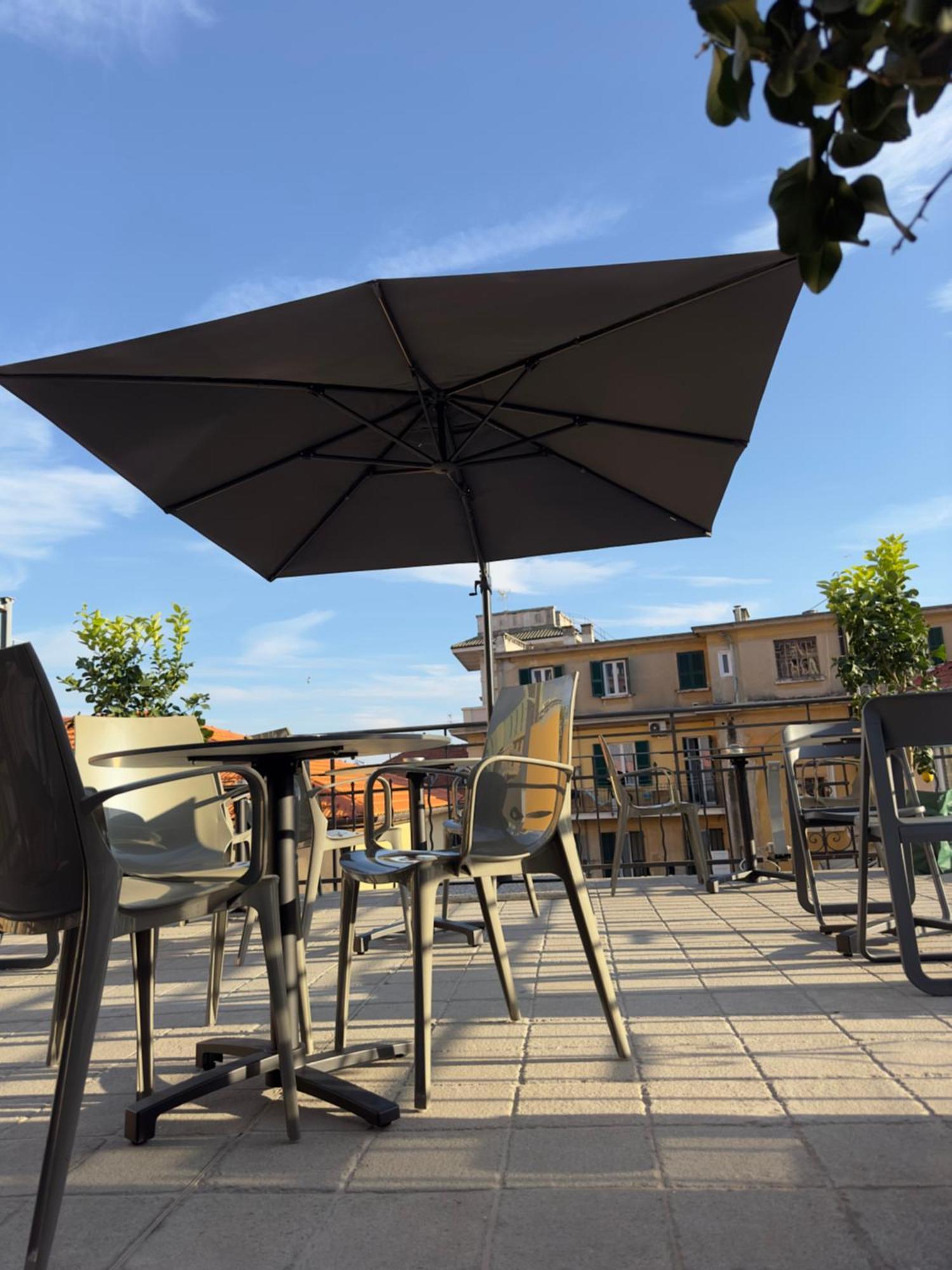Prima Fila Due Pemium Guest House San Remo Exterior foto