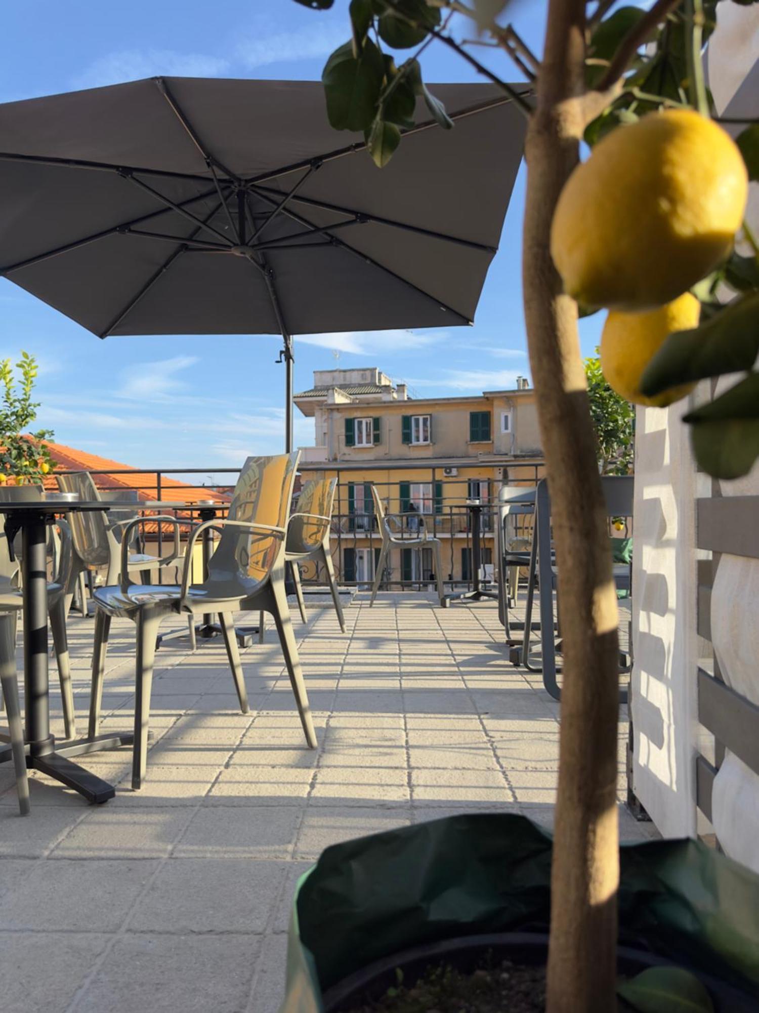 Prima Fila Due Pemium Guest House San Remo Exterior foto