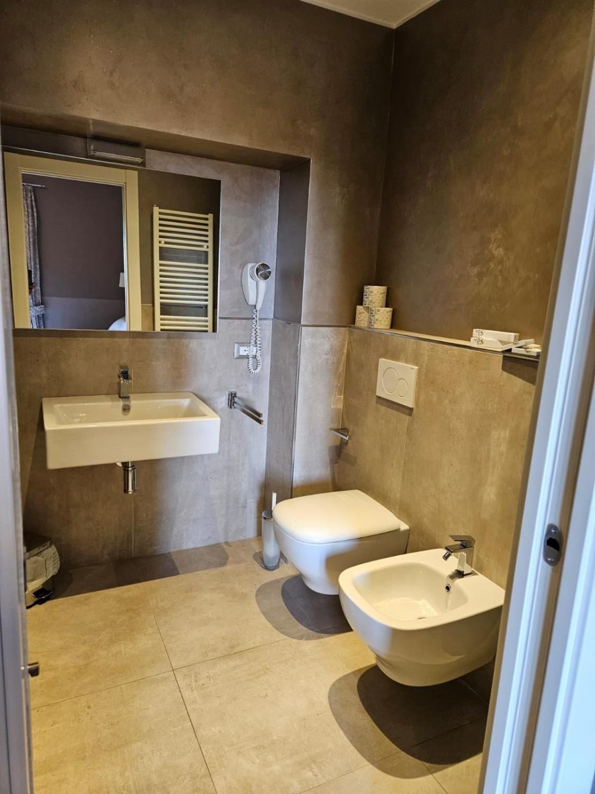 Prima Fila Due Pemium Guest House San Remo Exterior foto